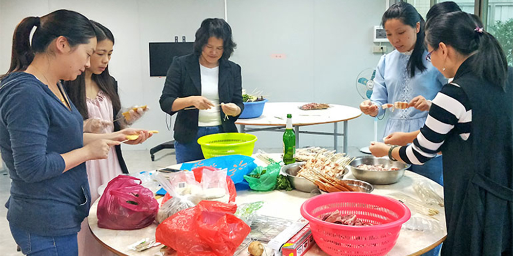 麥斯2018年第三季度優(yōu)秀表彰會議暨燒烤晚會 麥斯2018年第三季度優(yōu)秀表彰會議暨燒烤晚會